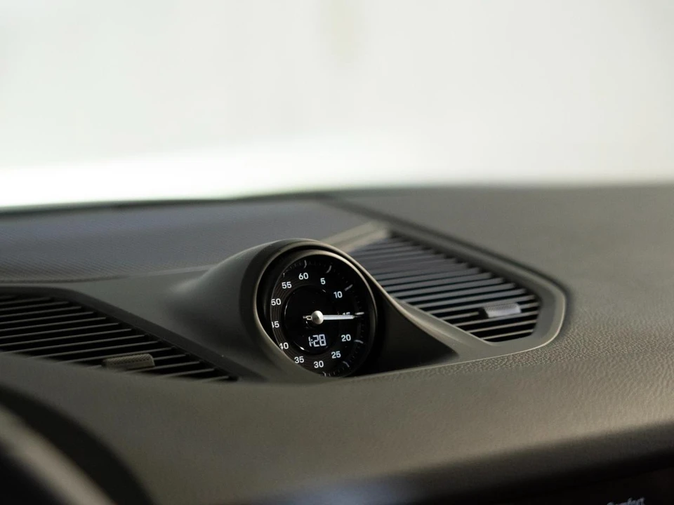 2026 Porsche 9Y0/9Y3 Cayenne Coupe - Image 20 of 30