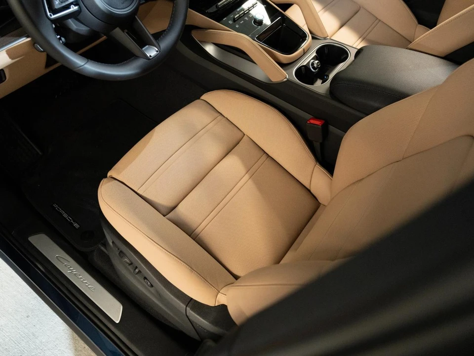 2026 Porsche 9Y0/9Y3 Cayenne Coupe - Image 14 of 30