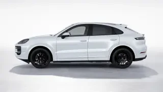 2026 Porsche - Image 13 of 30