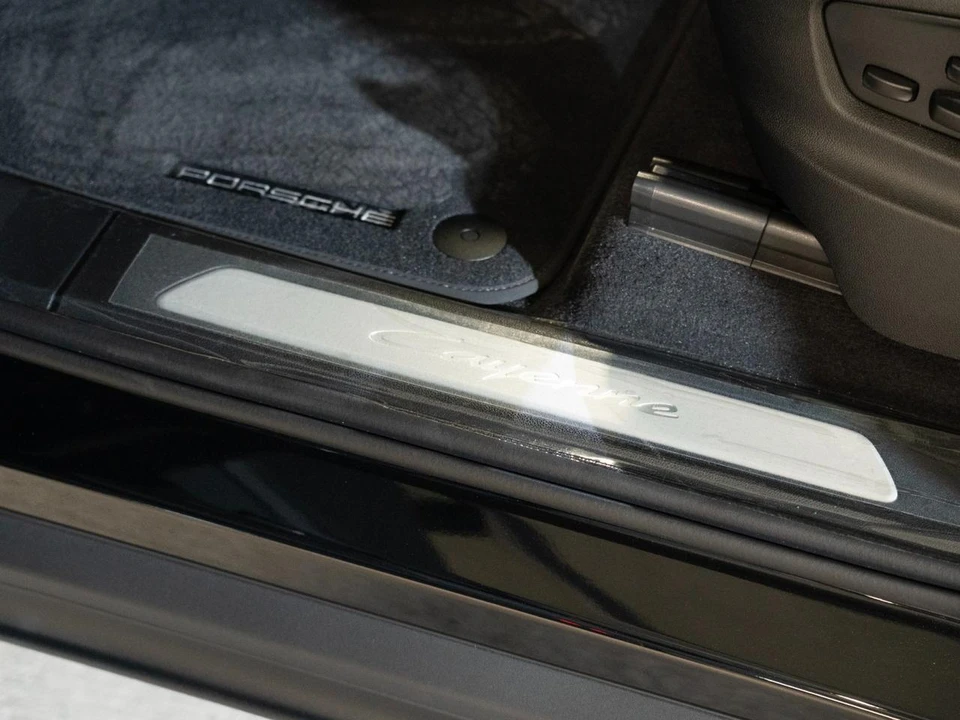 2026 Porsche 9Y0/9Y3 Cayenne Coupe - Image 12 of 29