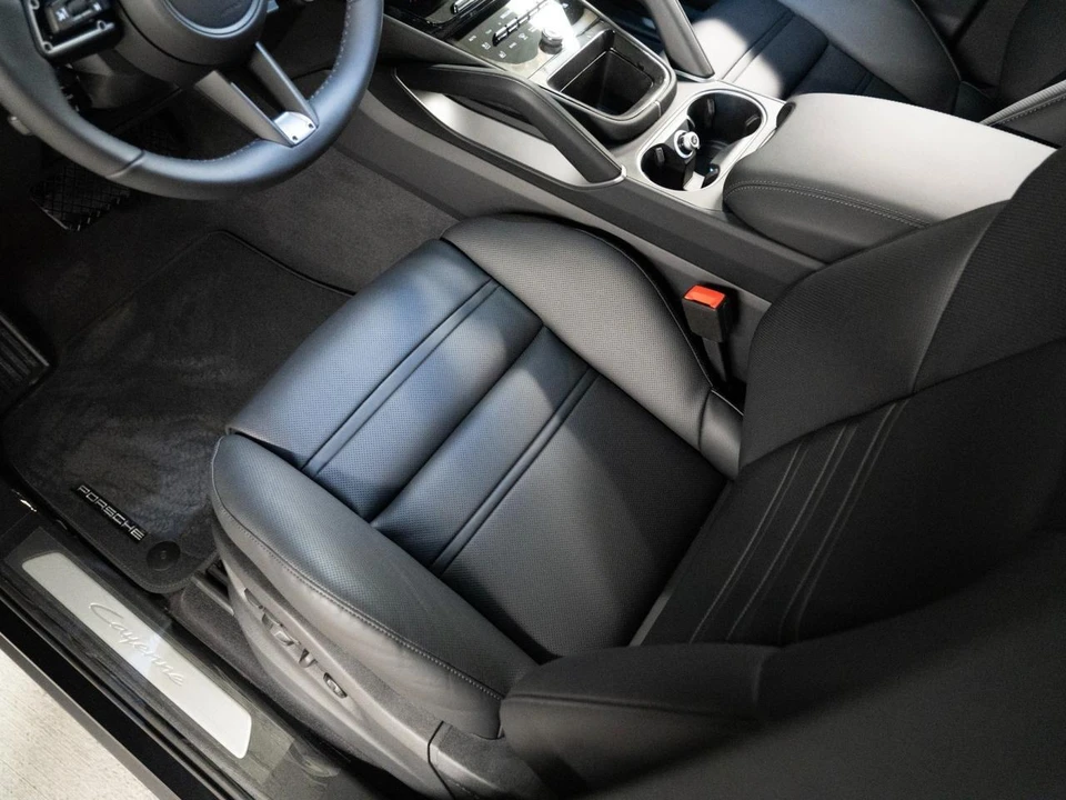 2026 Porsche 9Y0/9Y3 Cayenne Coupe - Image 14 of 29