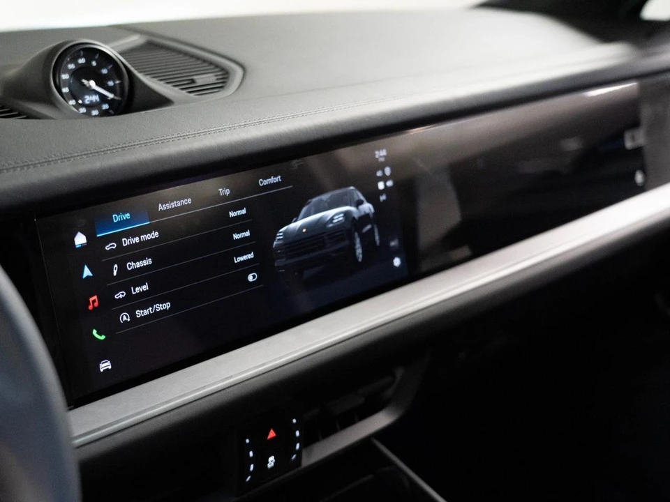 2026 Porsche 9Y0/9Y3 Cayenne Coupe - Image 21 of 29