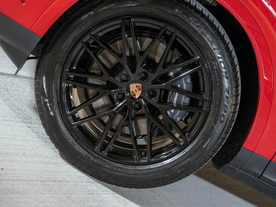 2026 Porsche 9Y0/9Y3 Cayenne Coupe - Image 11 of 29