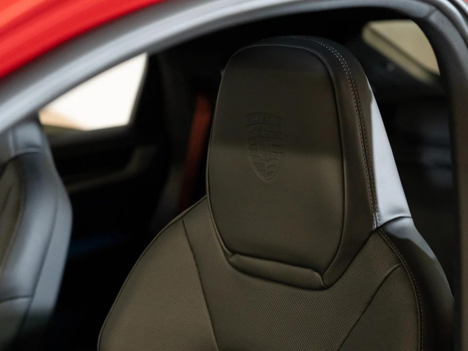 2026 Porsche 9Y0/9Y3 Cayenne Coupe - Image 14 of 29