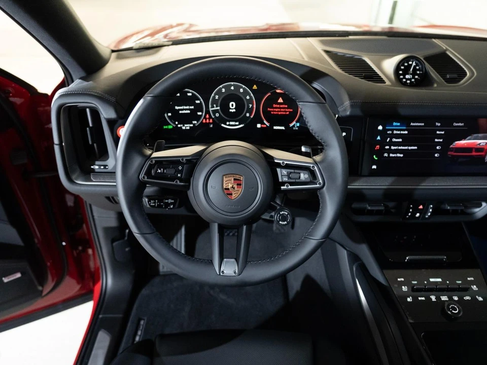 2026 Porsche 9Y0/9Y3 Cayenne Coupe - Image 28 of 29