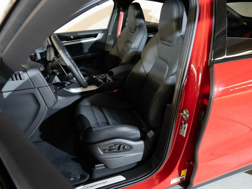 2026 Porsche 9Y0/9Y3 Cayenne Coupe - Image 5 of 29