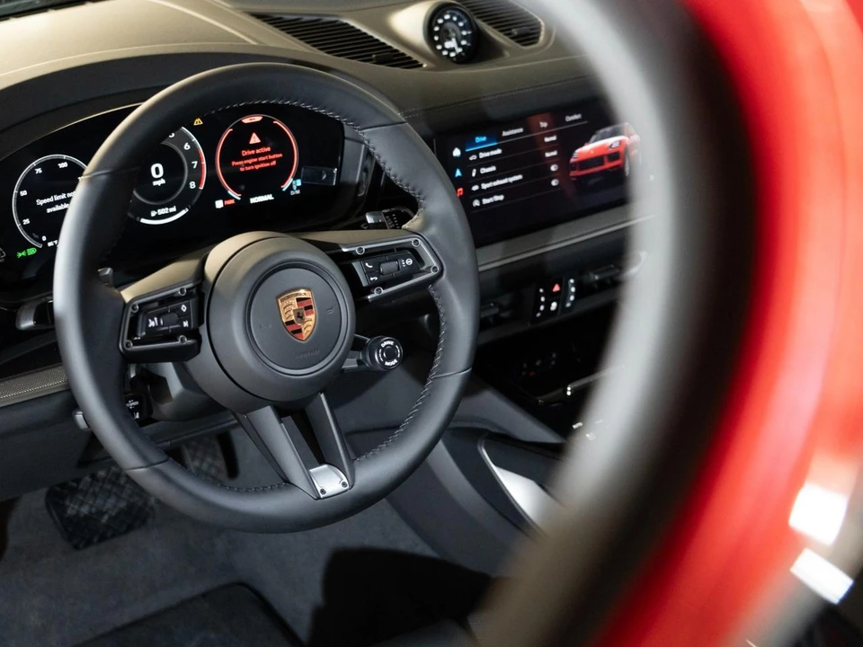 2026 Porsche 9Y0/9Y3 Cayenne Coupe - Image 16 of 29