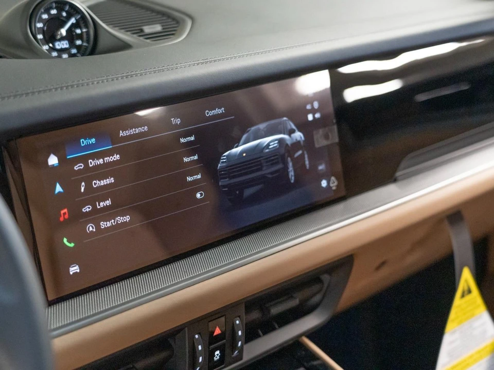 2026 Porsche 9Y0/9Y3 Cayenne Coupe - Image 21 of 29