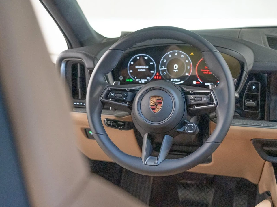 2026 Porsche 9Y0/9Y3 Cayenne Coupe - Image 27 of 29