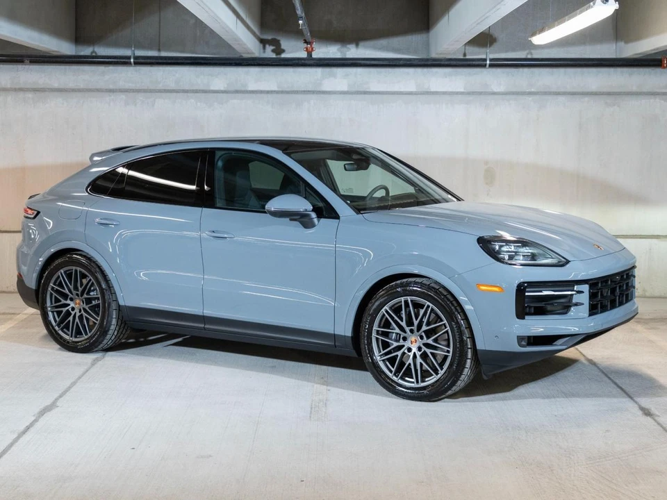 2026 Porsche 9Y0/9Y3 Cayenne Coupe - Image 7 of 28