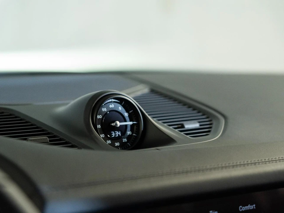2026 Porsche 9Y0/9Y3 Cayenne Coupe - Image 20 of 28