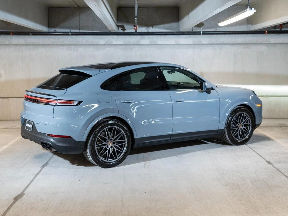2026 Porsche 9Y0/9Y3 Cayenne Coupe - Image 9 of 28