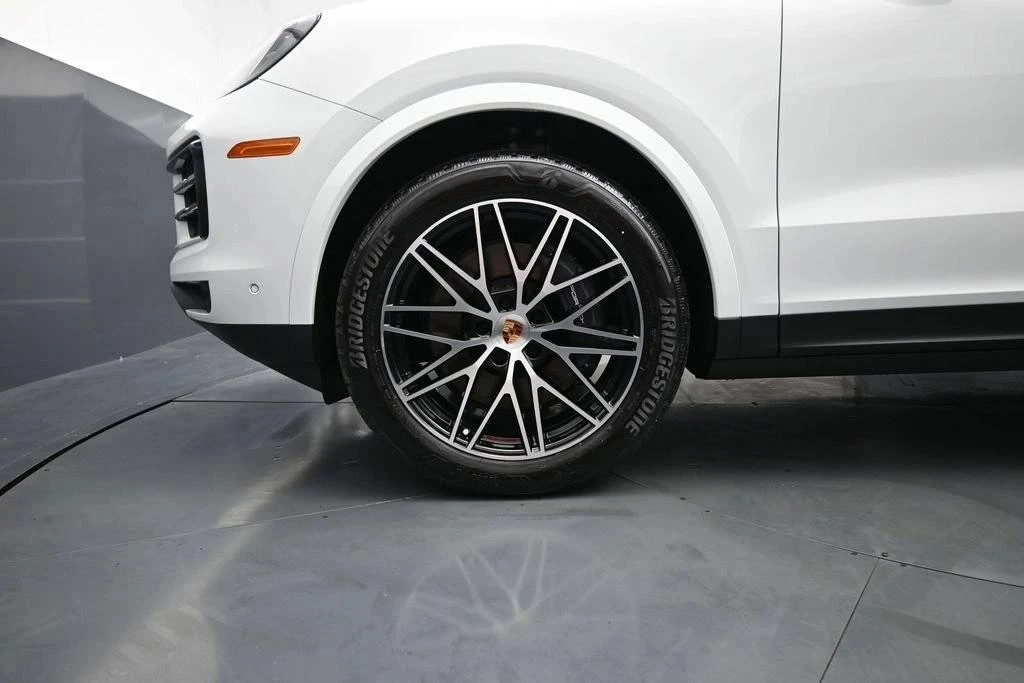 2026 Porsche 9Y0/9Y3 Cayenne Coupe - Image 4 of 5
