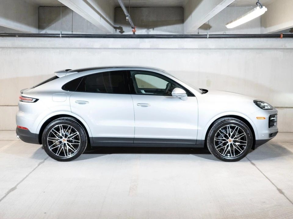 2026 Porsche 9Y0/9Y3 Cayenne Coupe - Image 8 of 28