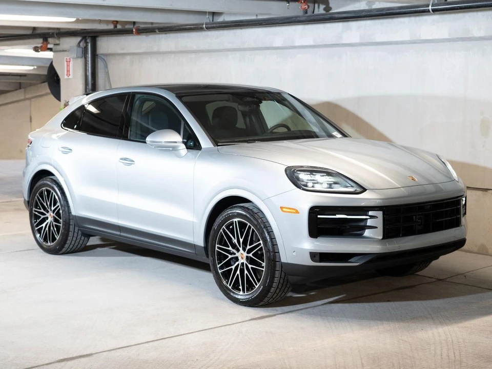 2026 Porsche 9Y0/9Y3 Cayenne Coupe - Image 7 of 28