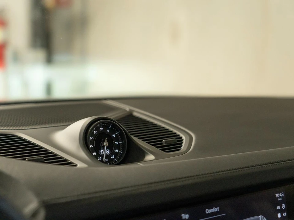 2026 Porsche 9Y0/9Y3 Cayenne Coupe - Image 19 of 28