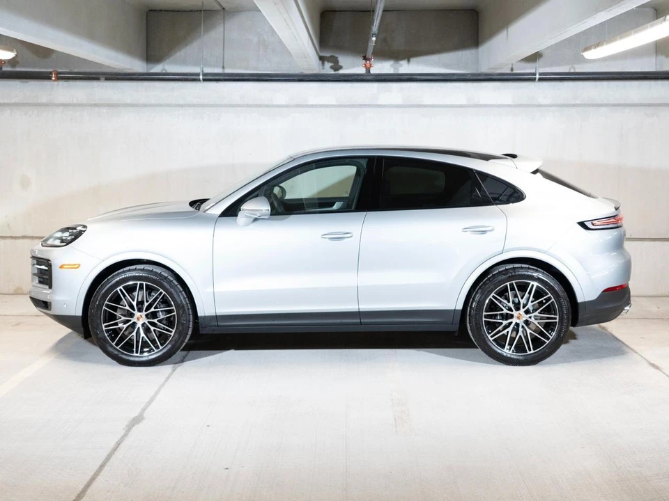 2026 Porsche 9Y0/9Y3 Cayenne Coupe - Image 2 of 28