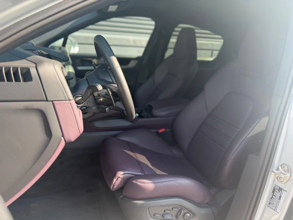 2026 Porsche 9Y0/9Y3 Cayenne Coupe - Image 5 of 25