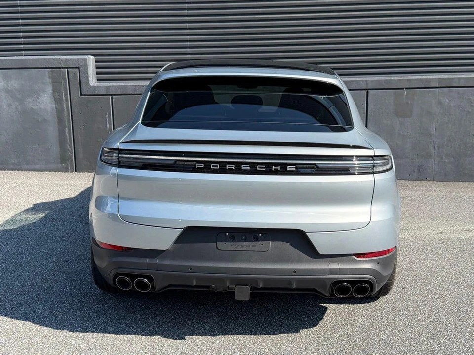 2026 Porsche 9Y0/9Y3 Cayenne Coupe - Image 9 of 25