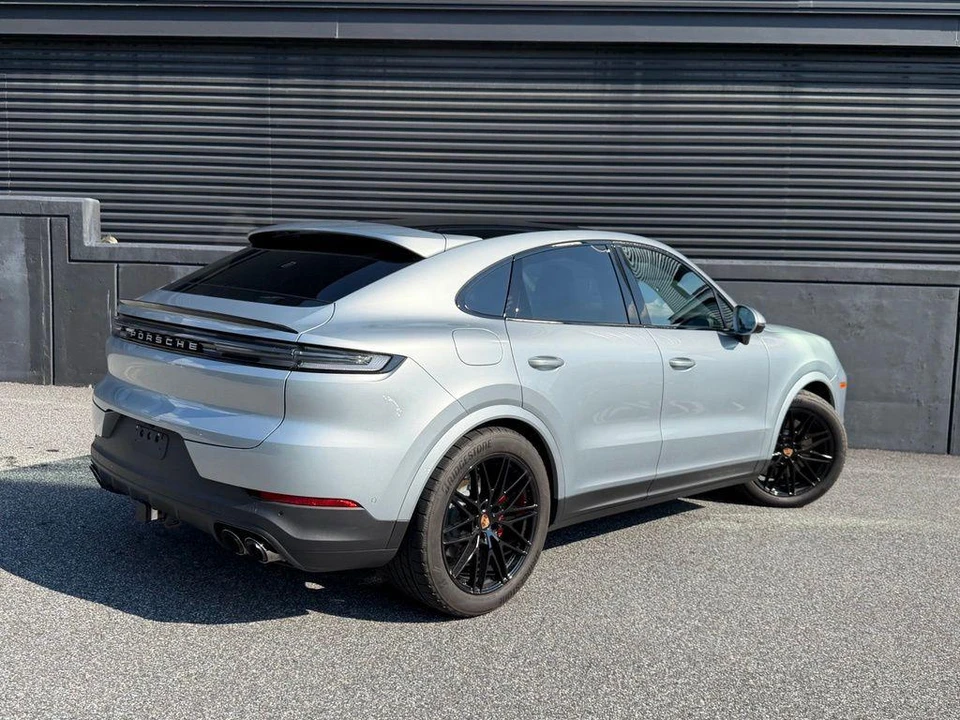 2026 Porsche 9Y0/9Y3 Cayenne Coupe - Image 10 of 25
