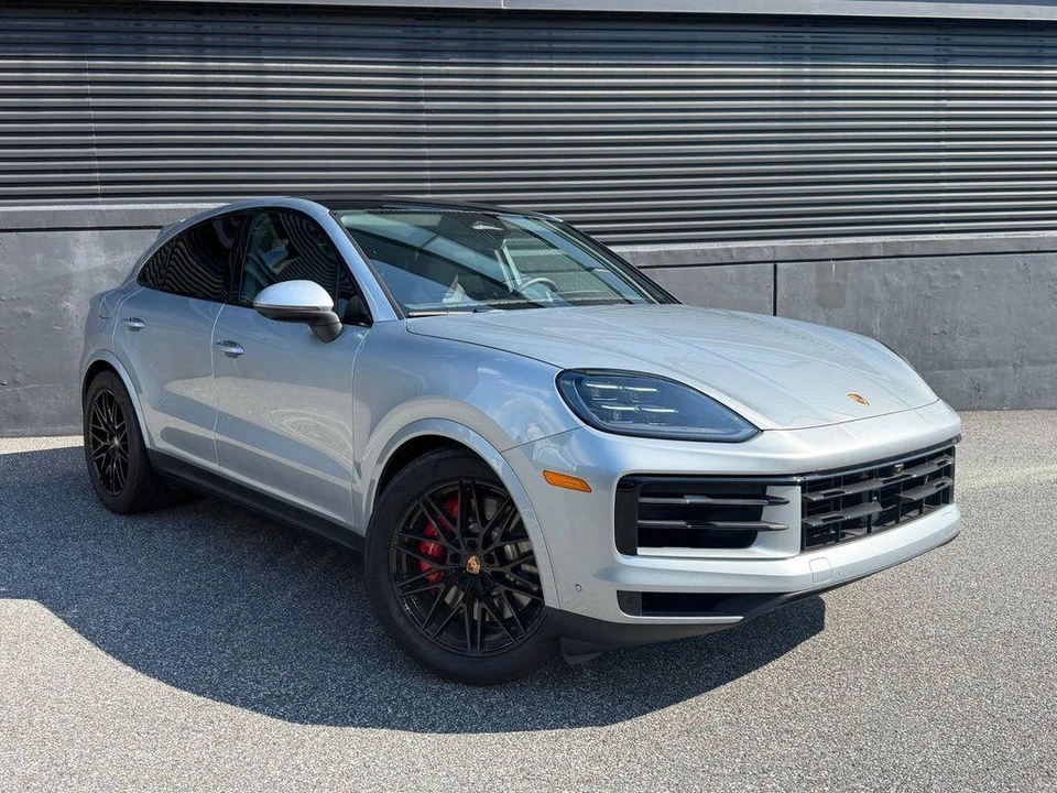 2026 Porsche 9Y0/9Y3 Cayenne Coupe - Image 12 of 25