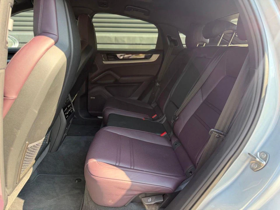 2026 Porsche 9Y0/9Y3 Cayenne Coupe - Image 18 of 25