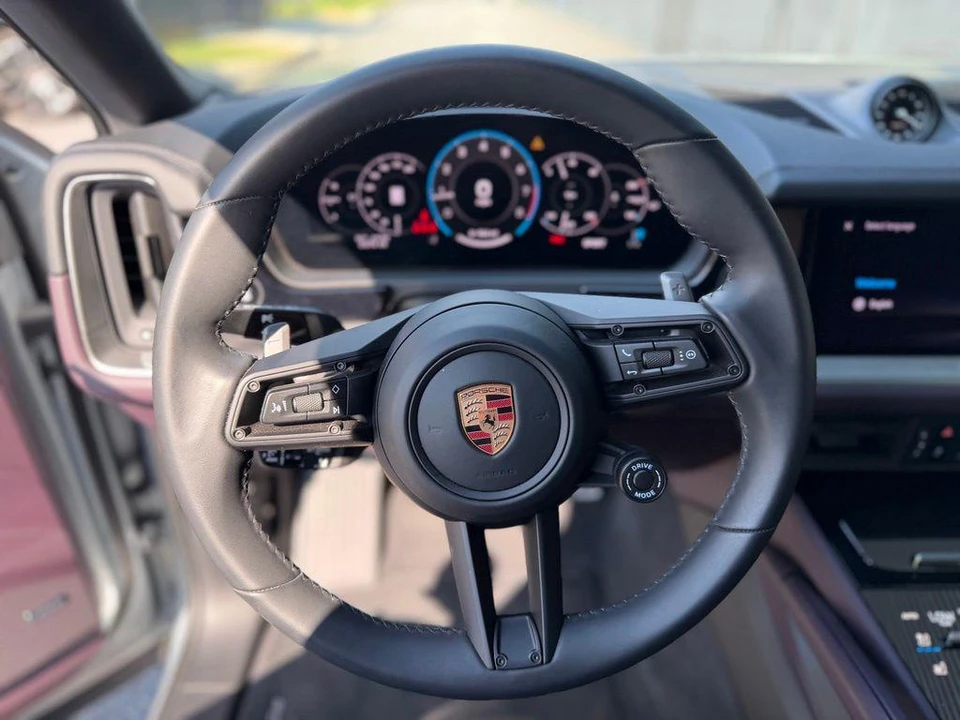 2026 Porsche 9Y0/9Y3 Cayenne Coupe - Image 24 of 25