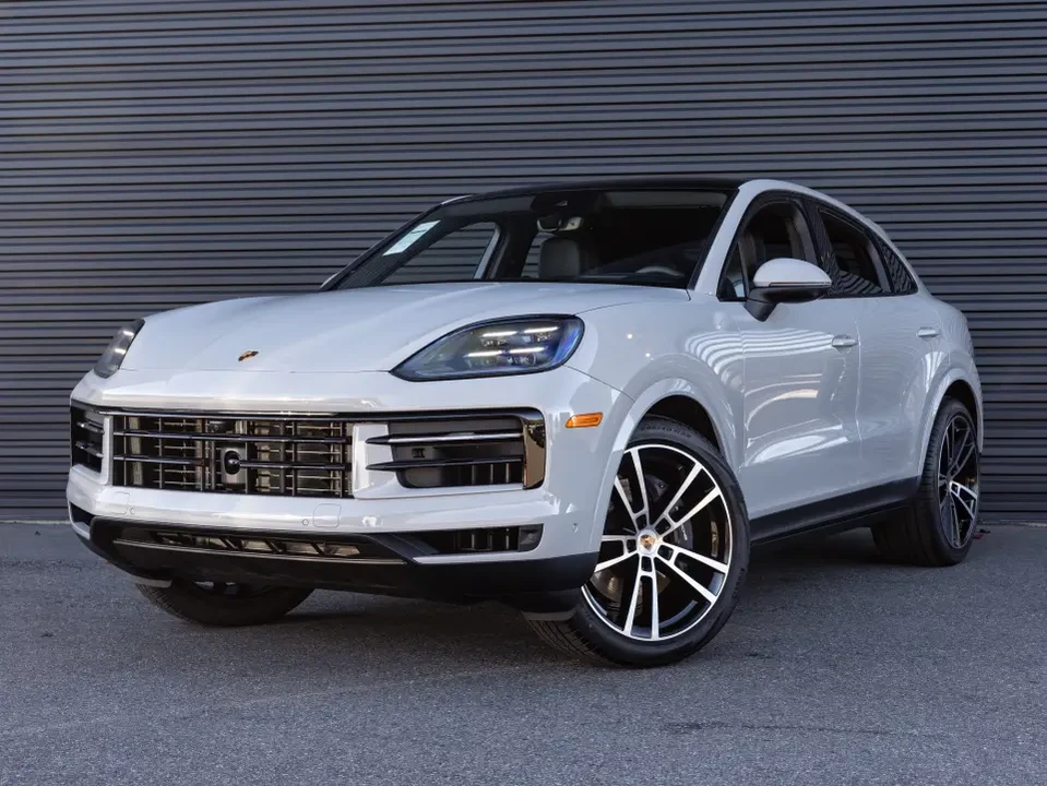 2026 Porsche 9Y0/9Y3 Cayenne - Image 8 of 12