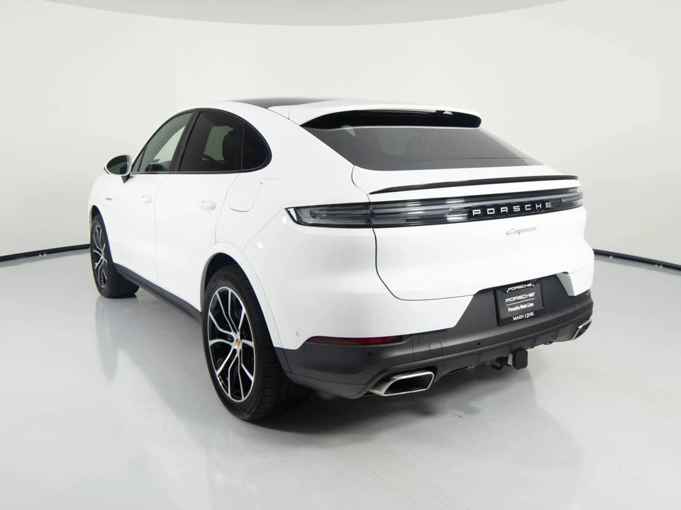 2026 Porsche 9Y0/9Y3 Cayenne Coupe - Image 3 of 5