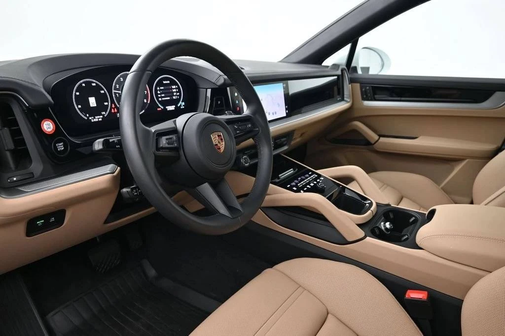 2026 Porsche 9Y0/9Y3 Cayenne Coupe - Image 4 of 5