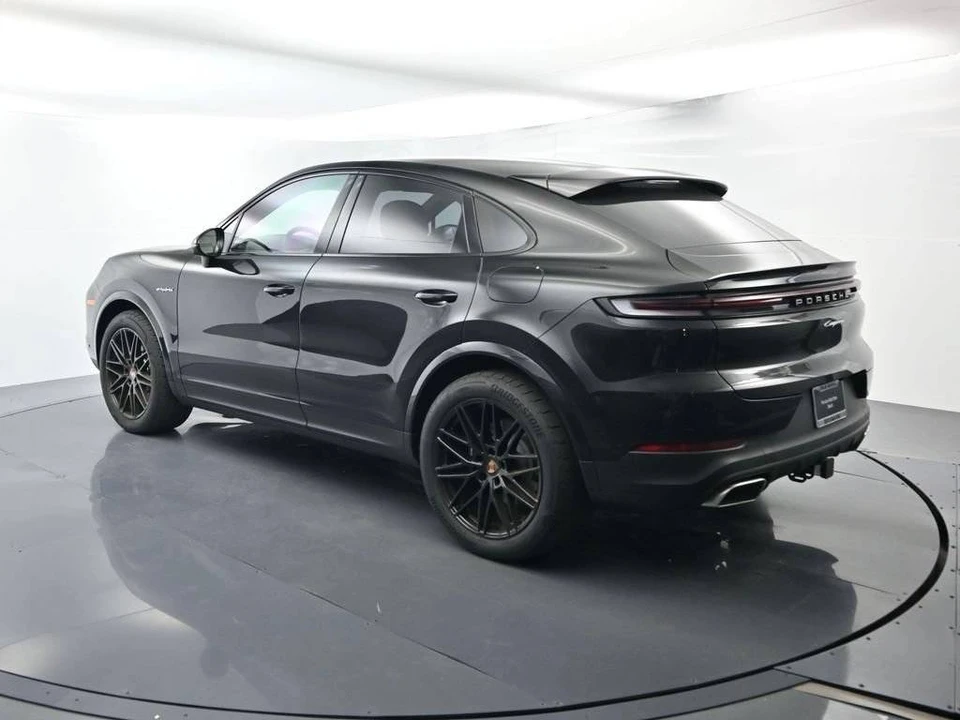 2026 Porsche 9Y0/9Y3 Cayenne Coupe - Image 3 of 4