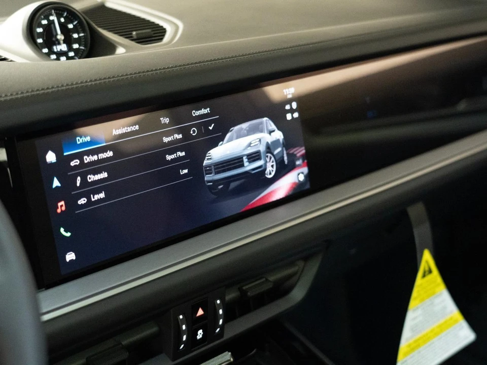 2026 Porsche 9Y0/9Y3 Cayenne Coupe - Image 20 of 28