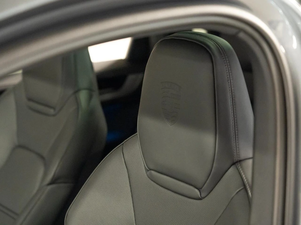 2026 Porsche 9Y0/9Y3 Cayenne Coupe - Image 24 of 28