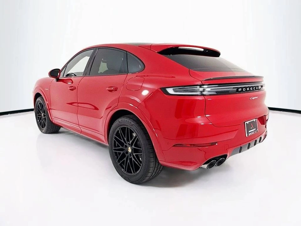 2026 Porsche 9Y0/9Y3 Cayenne Coupe - Image 3 of 4
