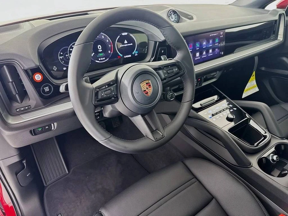 2026 Porsche 9Y0/9Y3 Cayenne Coupe - Image 4 of 4