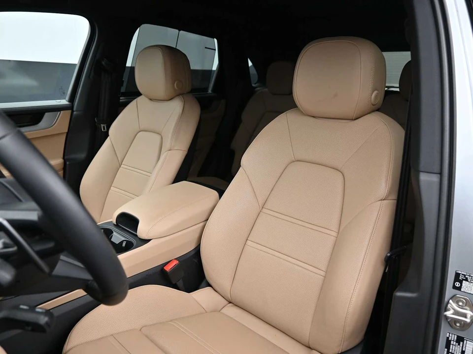 2026 Porsche 9Y0/9Y3 Cayenne - Image 5 of 31