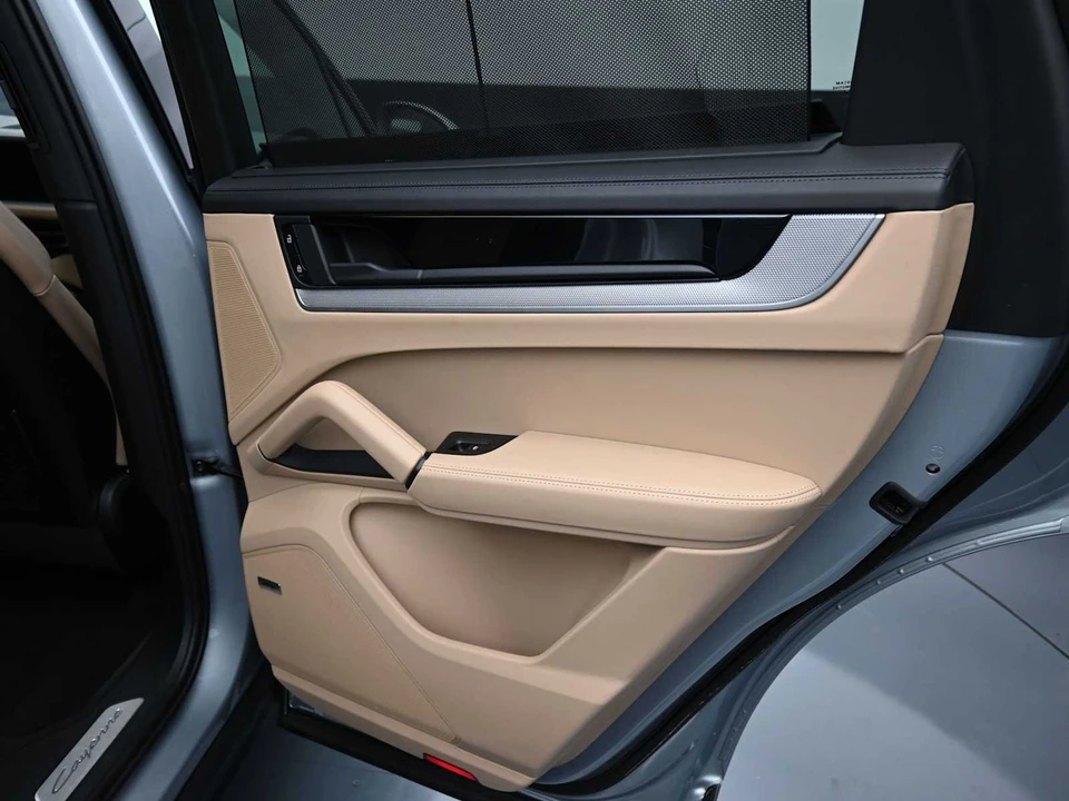 2026 Porsche 9Y0/9Y3 Cayenne - Image 21 of 31