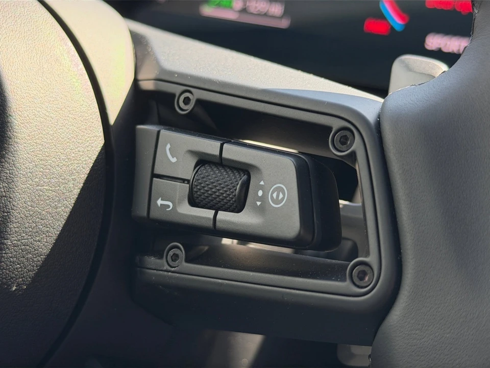 2026 Porsche 9Y0/9Y3 Cayenne S - Image 26 of 31