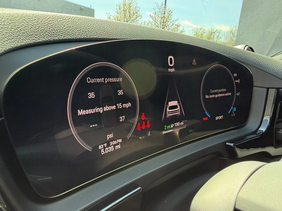 2026 Porsche 9Y0/9Y3 Cayenne S - Image 18 of 31