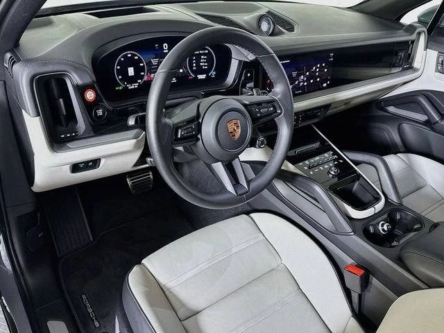 2026 Porsche 9Y0/9Y3 Cayenne - Image 4 of 20