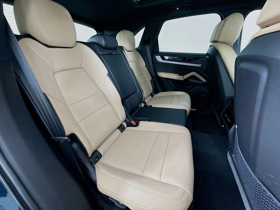 2026 Porsche 9Y0/9Y3 Cayenne - Image 29 of 31