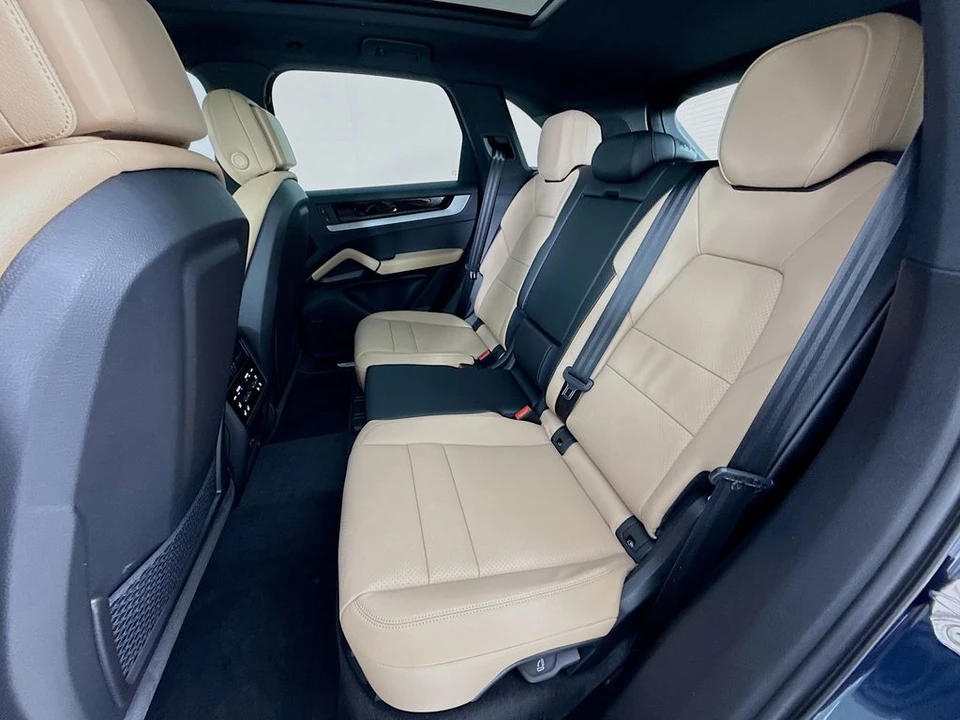 2026 Porsche 9Y0/9Y3 Cayenne - Image 24 of 31