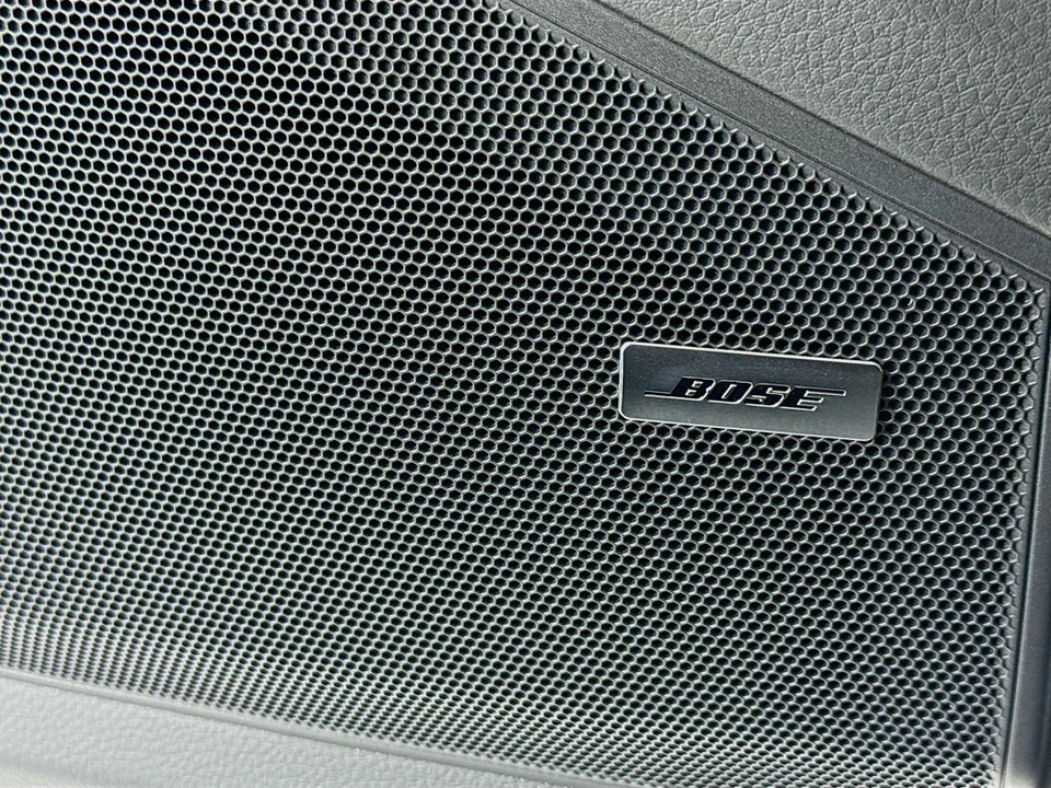 2026 Porsche 9Y0/9Y3 Cayenne - Image 12 of 31