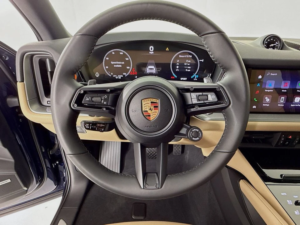 2026 Porsche 9Y0/9Y3 Cayenne - Image 15 of 31