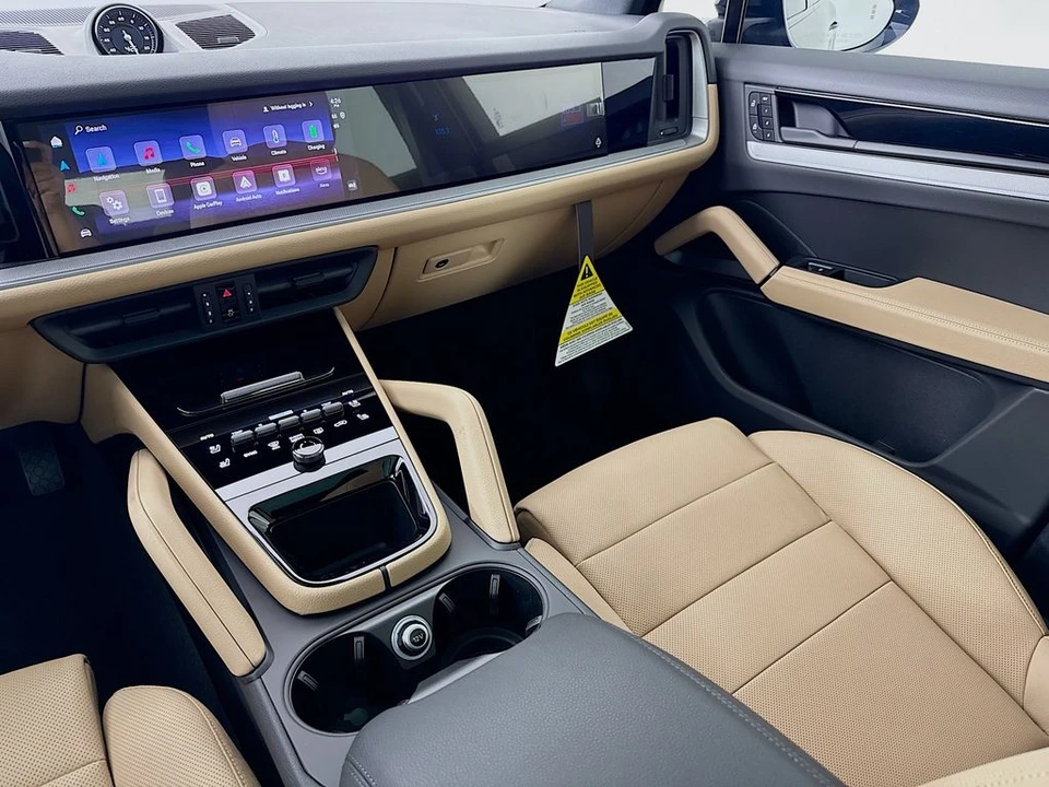 2026 Porsche 9Y0/9Y3 Cayenne - Image 26 of 31