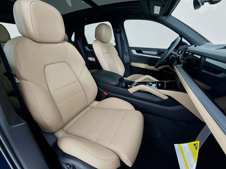 2026 Porsche 9Y0/9Y3 Cayenne - Image 30 of 31