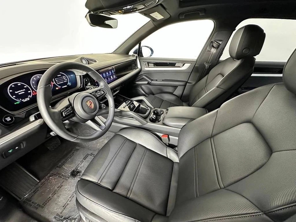 2026 Porsche 9Y0/9Y3 Cayenne - Image 4 of 5