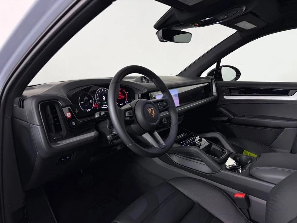 2026 Porsche 9Y0/9Y3 Cayenne - Image 4 of 4