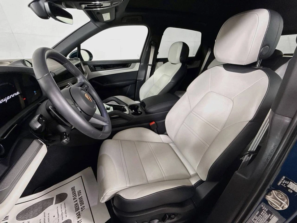 2026 Porsche 9Y0/9Y3 Cayenne - Image 5 of 5