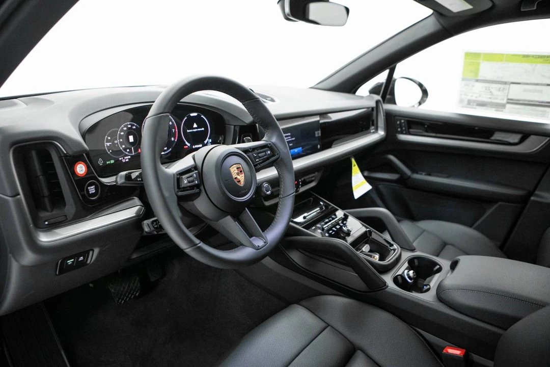 2026 Porsche 9Y0/9Y3 Cayenne - Image 4 of 5